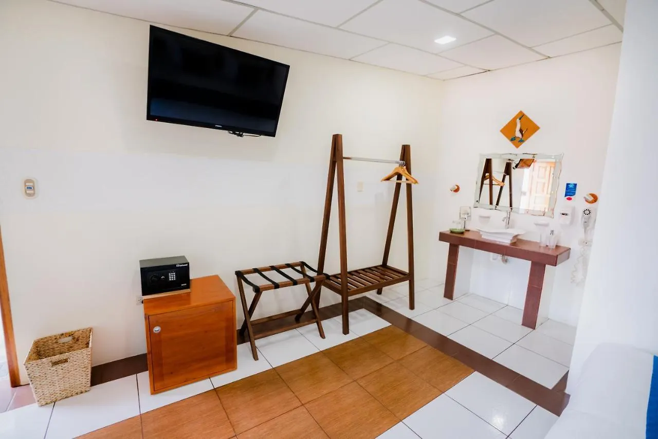 Hotel Palace Galapagos Puerto Ayora   Puerto Ayora (Galapagos Islands)
